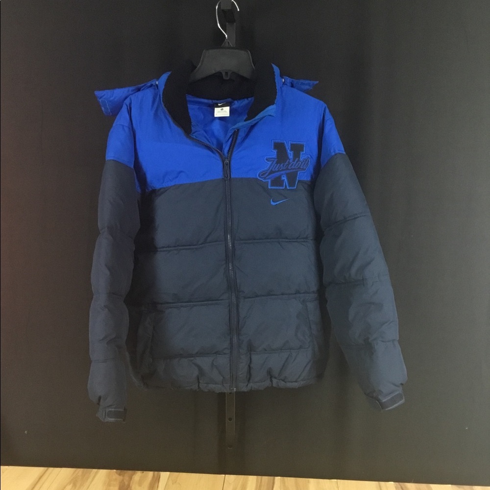 Women’s Vintage Nike puffer w hood Just do it XL